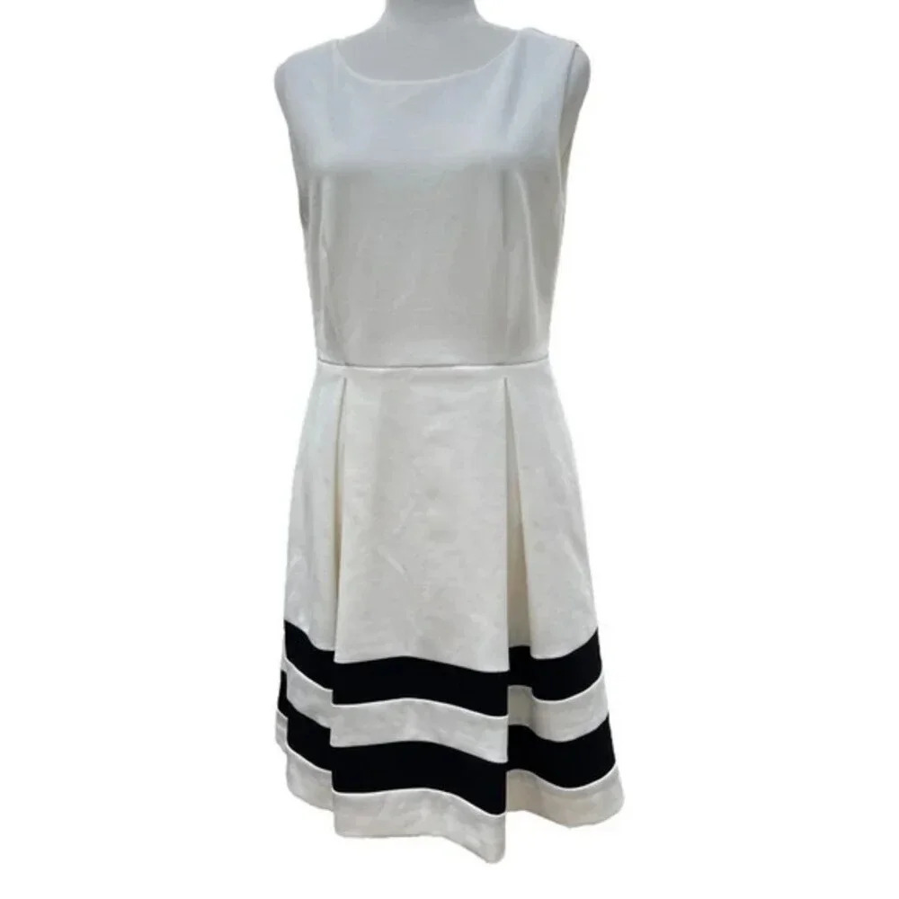 Calvin Klein Size 10‎ Cream and Black Sleeveless Dress Pleated Skirt Fully Lined